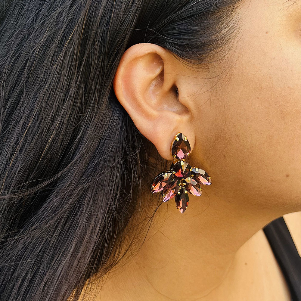 Hiraola's Product Image