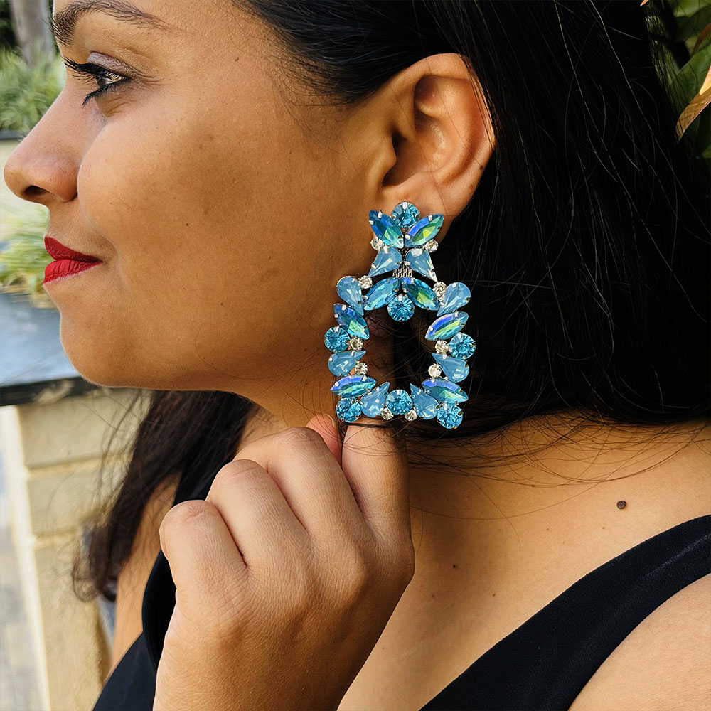 Hiraola's Product Image