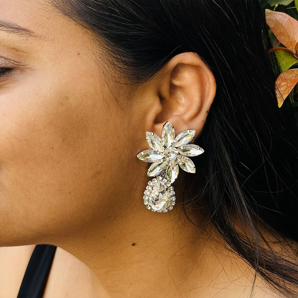 Hiraola's Product Image