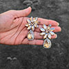 Hiraola's Product Image