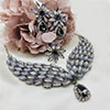 Hiraola's Product Image